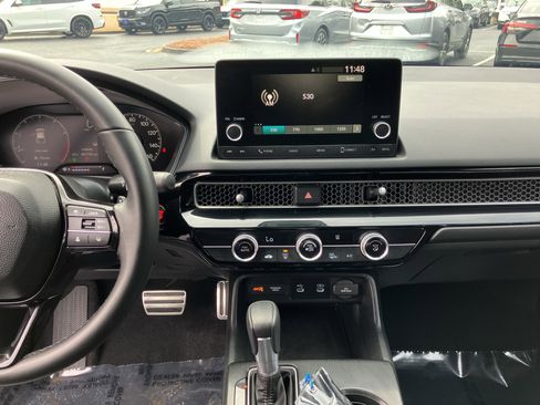 Used 2025 Honda Civic Sport image 25