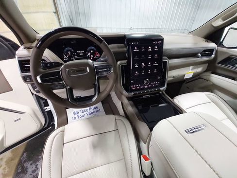 New 2026 GMC Yukon Denali w/ Advanced Technology Package AWD/4WD image 16
