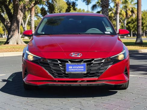 Certified 2023 Hyundai Elantra SEL w/ Convenience Package image 3