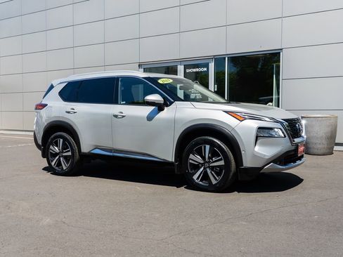Used 2021 Nissan Rogue Platinum AWD/4WD image 30