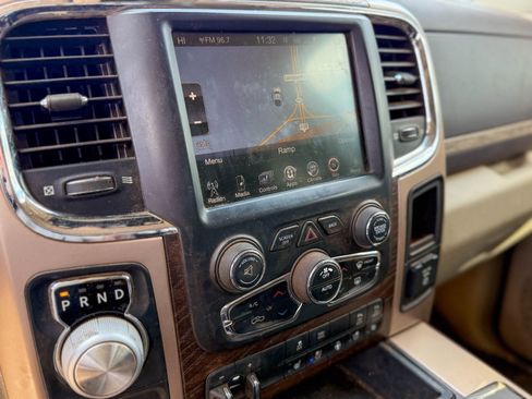 Used 2014 RAM 1500 Laramie Longhorn w/ Convenience Group image 17