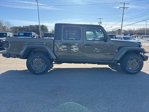 New 2026 Jeep Gladiator Sport image 6