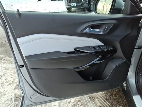 New 2026 Chevrolet Trax LT FWD image 12