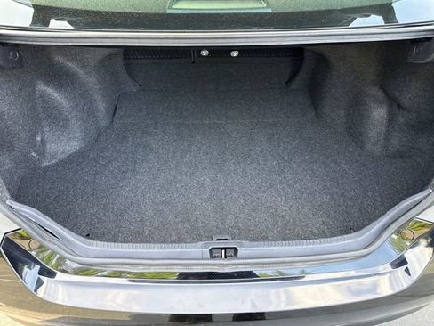 Used 2017 Toyota Camry SE FWD image 23