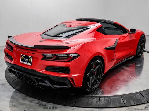 Used 2023 Chevrolet Corvette Z06 w/ Stealth Interior Trim Package RWD image 24