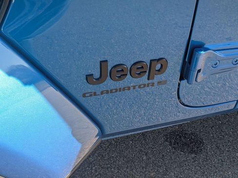 New 2026 Jeep Gladiator Sport image 10