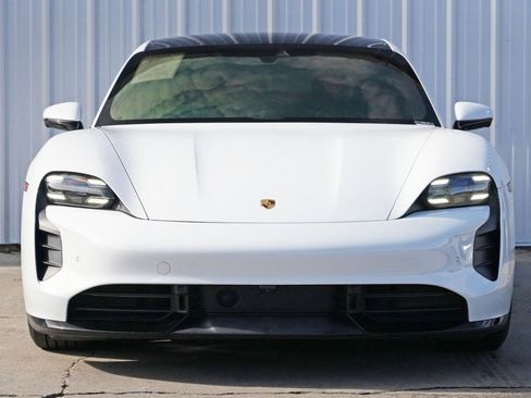 Used 2020 Porsche Taycan Turbo image 6