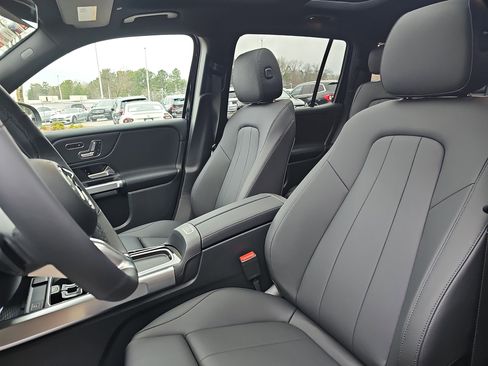 New 2026 Mercedes-Benz GLB 250 image 16