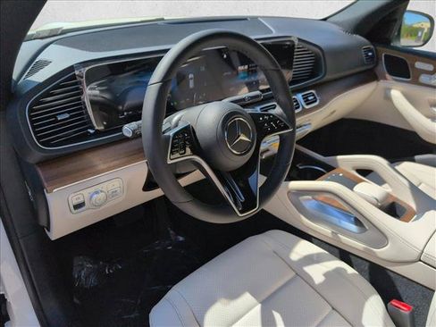 Certified 2026 Mercedes-Benz GLE 450 4MATIC image 3