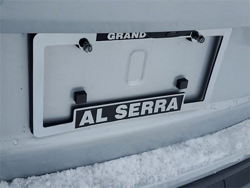 New 2025 Jeep Grand Cherokee L Altitude image 7