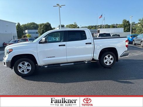 Certified 2019 Toyota Tundra SR5 AWD/4WD image 15