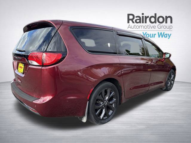 Used 2019 Chrysler Pacifica Touring Plus w/ Advanced Safetytec Group FWD image 7