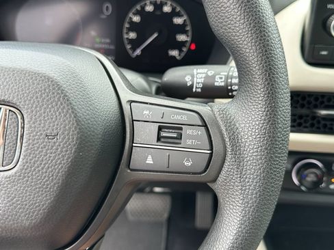 Used 2025 Honda HR-V LX image 30