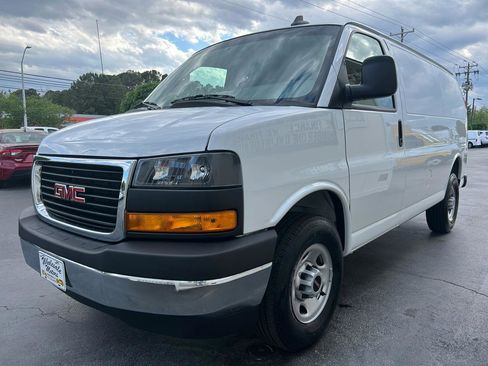 Used 2024 GMC Savana 2500 w/ Driver Convenience Package image 4