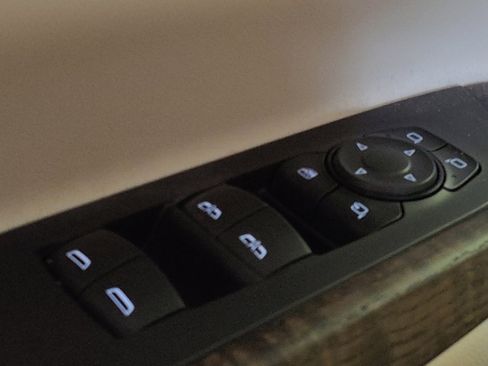 Used 2020 GMC Acadia Denali w/ Technology Package image 27