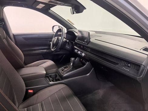 Used 2024 Honda CR-V Sport image 11