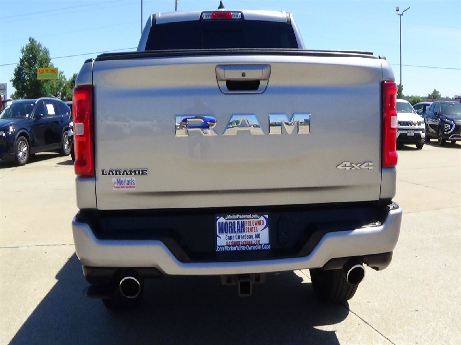 Used 2025 RAM 1500 Laramie w/ Sport Appearance Package AWD/4WD image 7