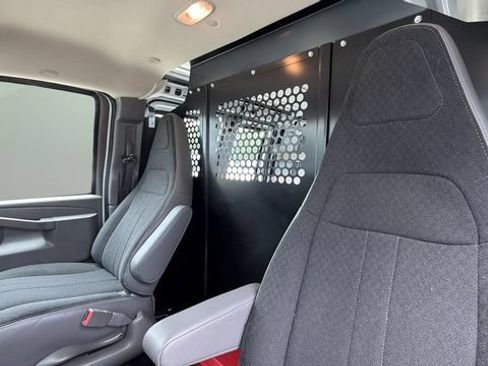 Used 2025 Chevrolet Express 2500 w/ Driver Convenience Package RWD image 20
