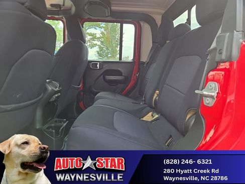 Used 2023 Jeep Gladiator Sport AWD/4WD image 13
