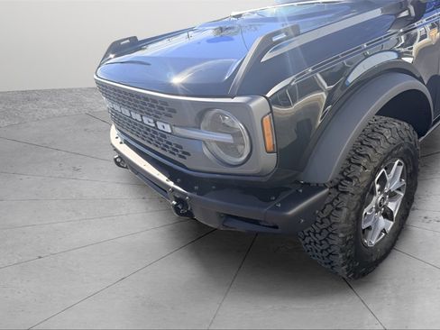 Used 2024 Ford Bronco Badlands image 11