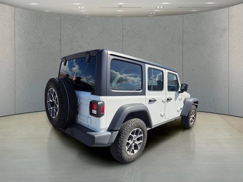 Used 2024 Jeep Wrangler Unlimited Sport AWD/4WD image 5