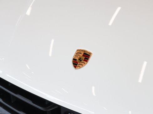 Certified 2026 Porsche Macan AWD/4WD image 27