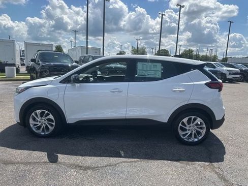 New 2027 Chevrolet Bolt LT FWD image 6
