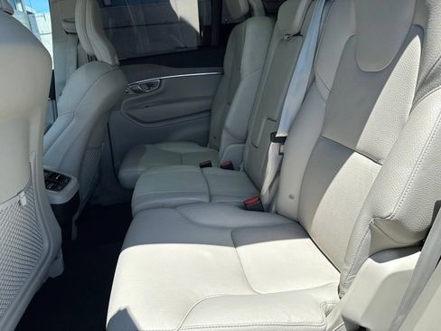 Used 2023 Volvo XC90 B6 Plus w/ Protection Package Premier AWD/4WD image 35