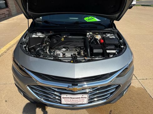 Used 2025 Chevrolet Malibu LT FWD image 30