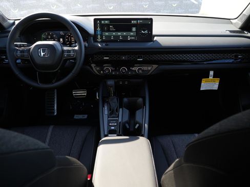 Used 2025 Honda Accord Sport image 21