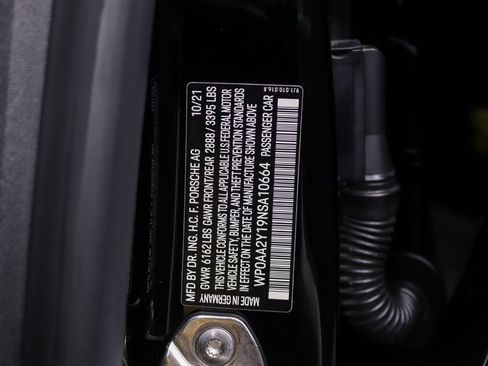 Used 2022 Porsche Taycan RWD image 35