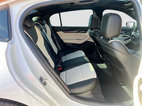 Used 2024 Cadillac CT5 Sport w/ Climate Package image 27