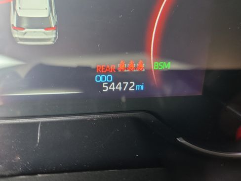 Used 2024 Toyota RAV4 XLE AWD/4WD image 25