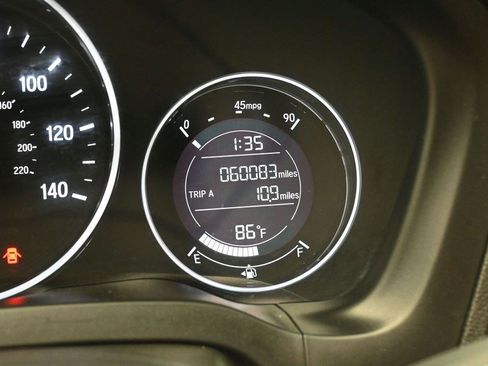 Used 2021 Honda HR-V LX image 9
