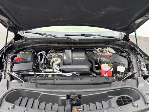 Certified 2023 Chevrolet Suburban Premier image 21