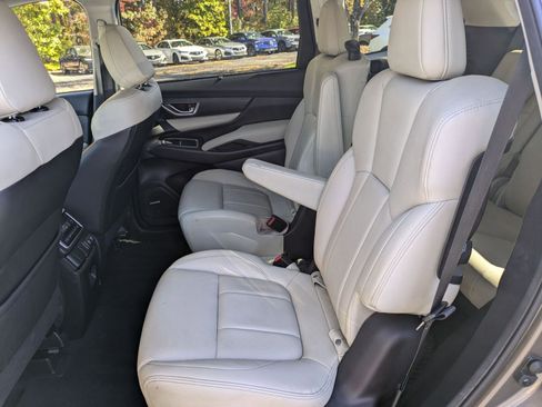 Used 2022 Subaru Ascent Limited w/ Technology Package image 26