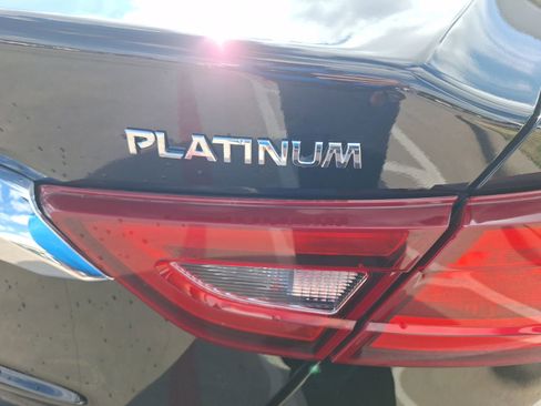 Used 2018 Nissan Maxima Platinum image 12