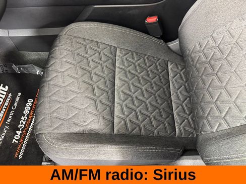 Used 2025 Nissan Kicks SV w/ SV Premium Package image 12