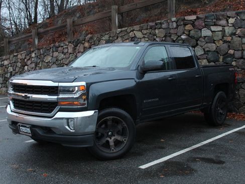 Used 2017 Chevrolet Silverado 1500 LT w/ All Star Edition image 2