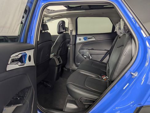 New 2026 Kia Sportage EX w/ EX Panorama Roof Package FWD image 26
