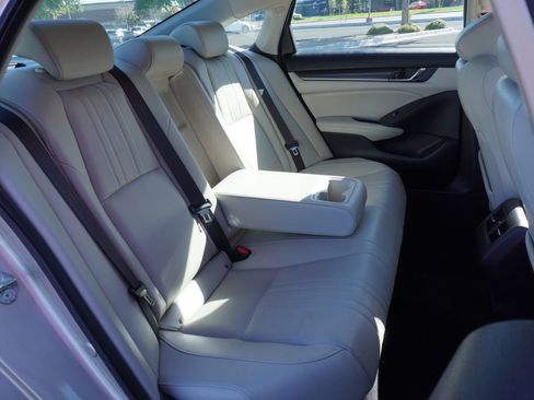 Used 2020 Honda Accord EX-L image 9