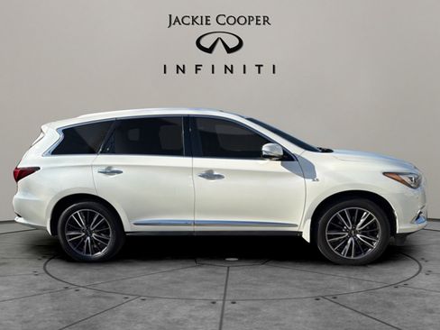 Certified 2020 INFINITI QX60 Luxe w/ Essential Package image 2