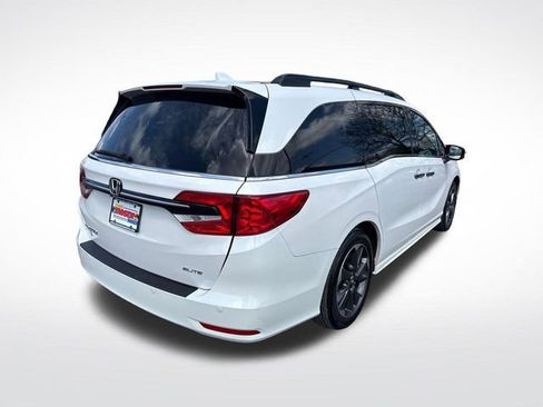 Certified 2024 Honda Odyssey Elite image 5