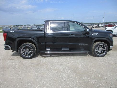 New 2026 GMC Sierra 1500 SLT w/ SLT Premium Plus Package image 3