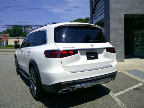 Used 2024 Mercedes-Benz GLS 450 4MATIC image 17
