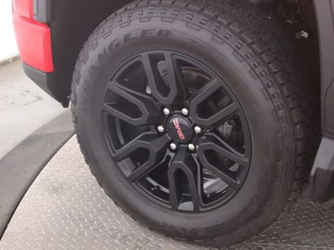 Used 2023 GMC Sierra 1500 Elevation w/ X31 Off-Road Package image 13