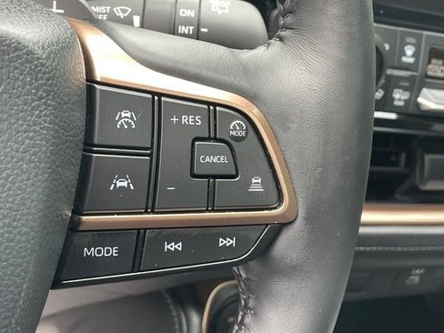 Used 2025 Toyota Grand Highlander AWD Hybrid image 32