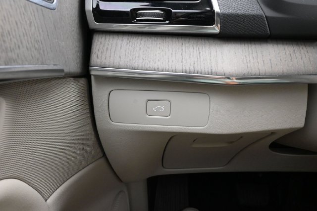 Used 2024 Volvo XC90 B6 Plus w/ Protection Package Premier AWD/4WD image 27
