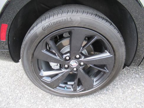 Used 2023 Buick Envision Essence w/ Sport Touring Package FWD image 8