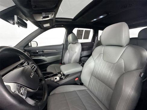Used 2023 Kia Telluride SX Prestige X-Line AWD/4WD image 3